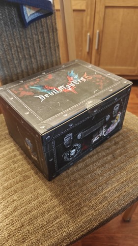 Devil may cry collector - may, 5